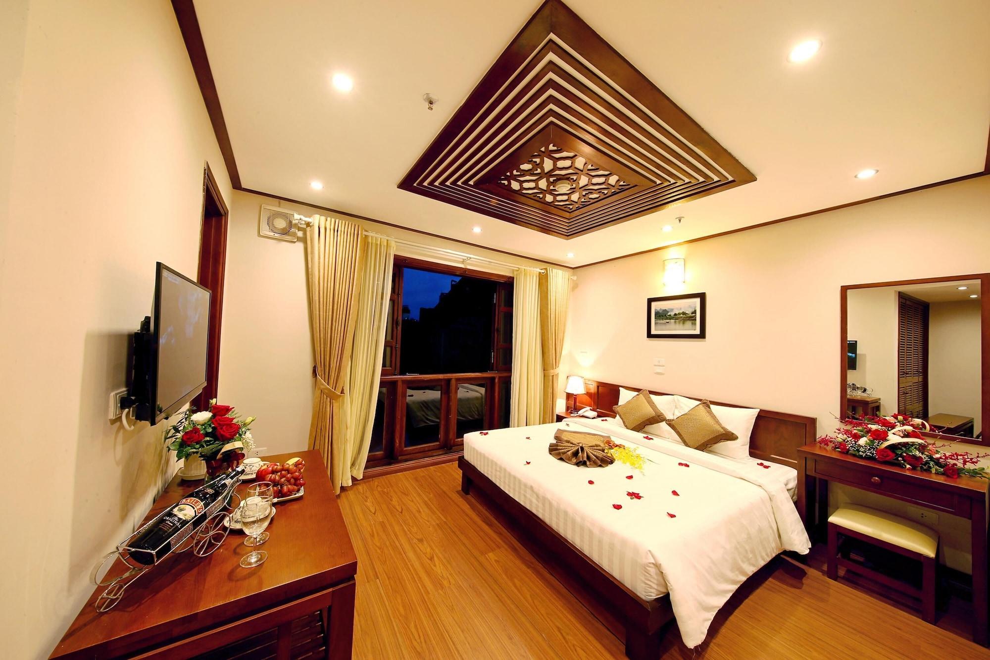 Hanoi Nostalgia Hotel & Spa Экстерьер фото